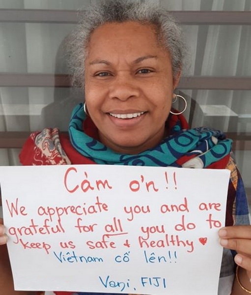 Cô giáo dạy tiếng Anh đến từ Fiji Vani Veikoso