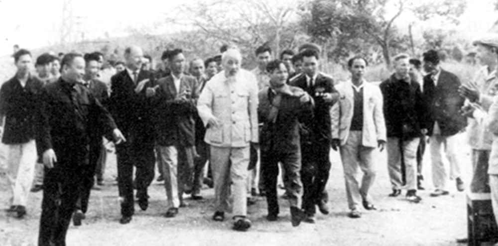 Chủ tịch Hồ Chí Minh - người con ưu tú của dân tộc Việt Nam